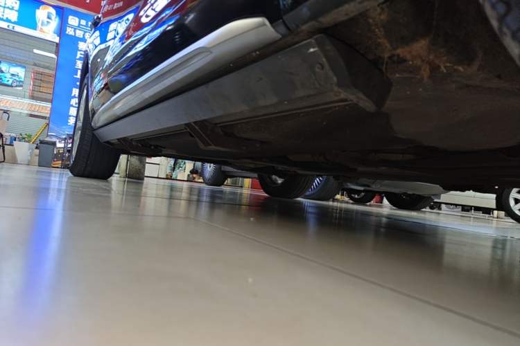 Used Audi Q5L 2022 Updated 40T Luxury Dynamic Edition Right Side Sill