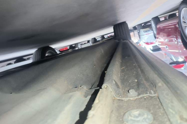 Used Audi Q5L 2022 Updated 40T Luxury Dynamic Edition Right Side Sill