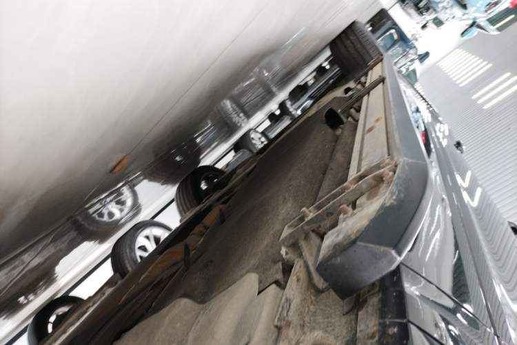 Used Audi Q5L 2022 40T Fashionable and Dynamic Model Right Side Sill