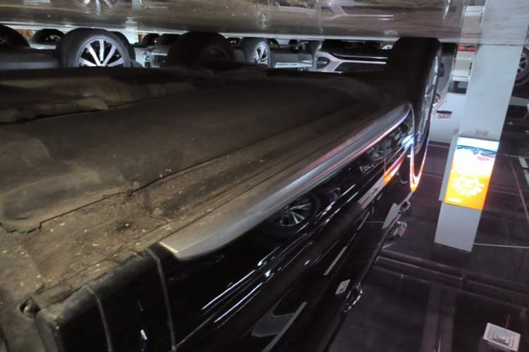 Used Audi Q5L 2022 40T Luxury Dynamic Model Right Side Sill