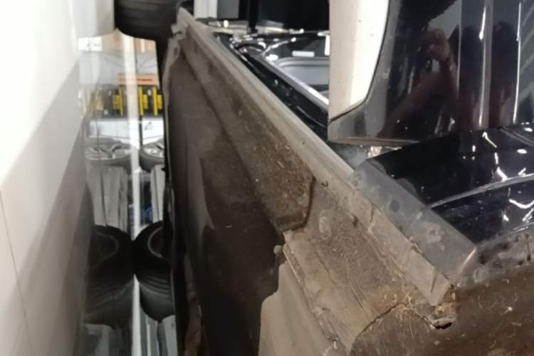 Used Audi Q5L 2022 40T Fashionable and Dynamic Model Right Side Sill