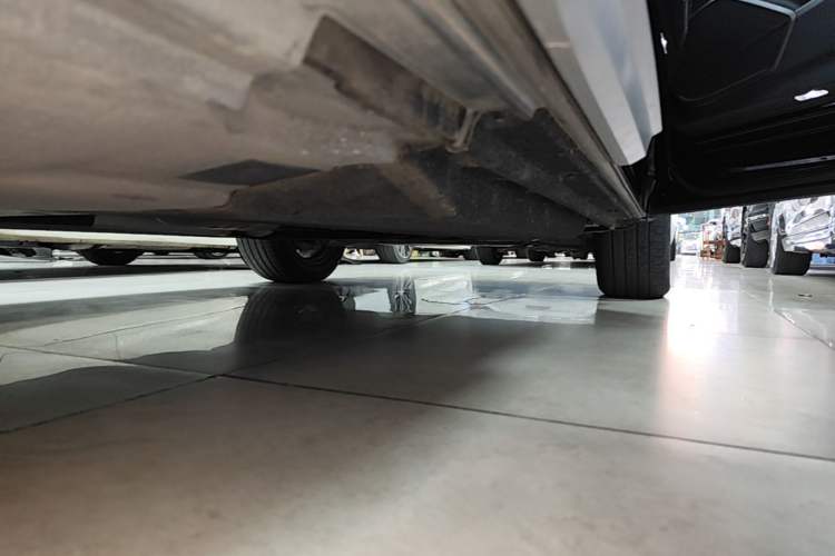 Used Audi Q5L 2022 40T Fashionable and Dynamic Model Right Side Sill