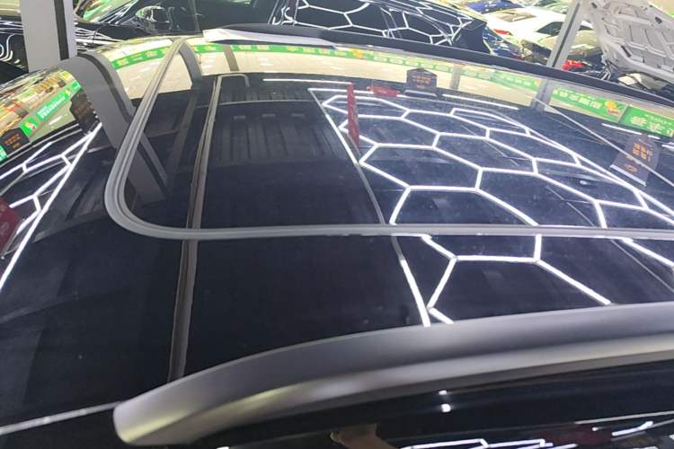 Used Audi Q5L 2022 40T Fashionable and Dynamic Model Roof