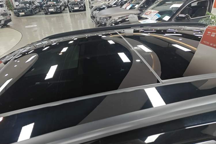 Used Audi Q5L 2022 40T Fashionable and Dynamic Model Roof