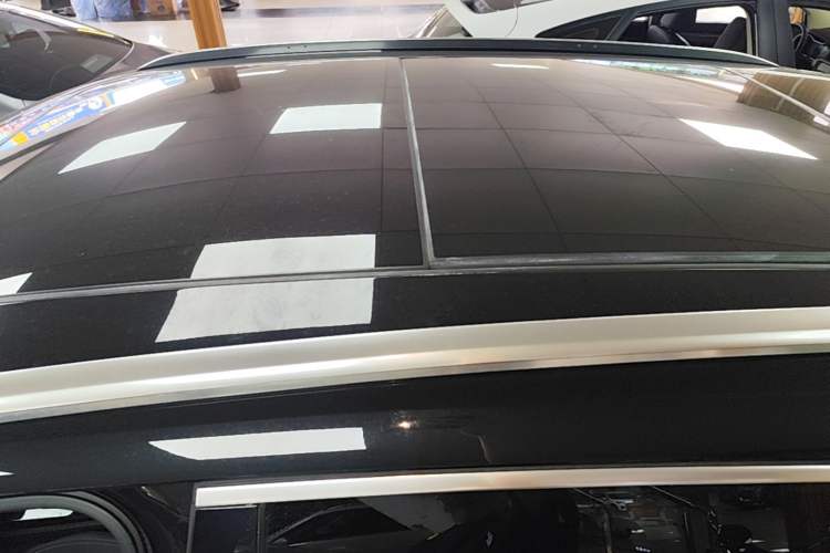 Used Audi Q5L 2022 40T Fashionable and Dynamic Model Roof