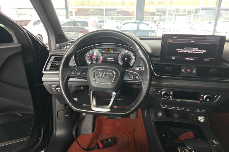 Used Audi Q5L 2022 Updated 45T Luxury Dynamic Version Steering Wheel