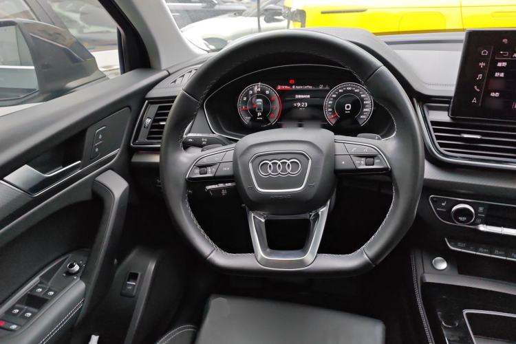 Used Audi Q5L 2022 Updated 40T Luxury Dynamic Edition Steering Wheel