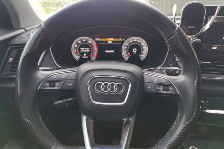 Used Audi Q5L 2022 Updated 40T Luxury Dynamic Edition Steering Wheel