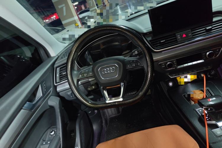 Used Audi Q5L 2022 40T Luxury Dynamic Model Steering Wheel