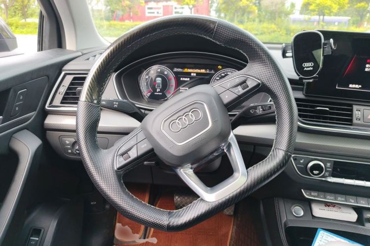Used Audi Q5L 2022 Updated 40T Luxury Dynamic Edition Steering Wheel
