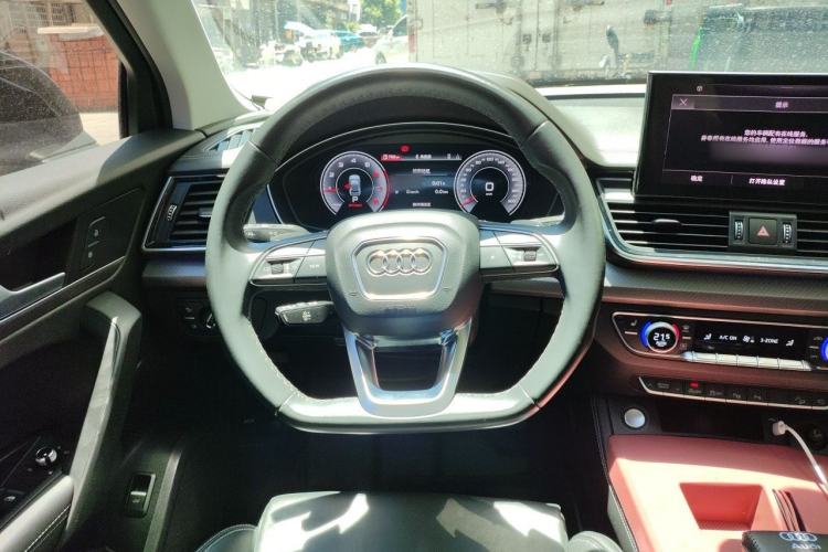 Used Audi Q5L 2022 Updated 40T Luxury Dynamic Edition Steering Wheel