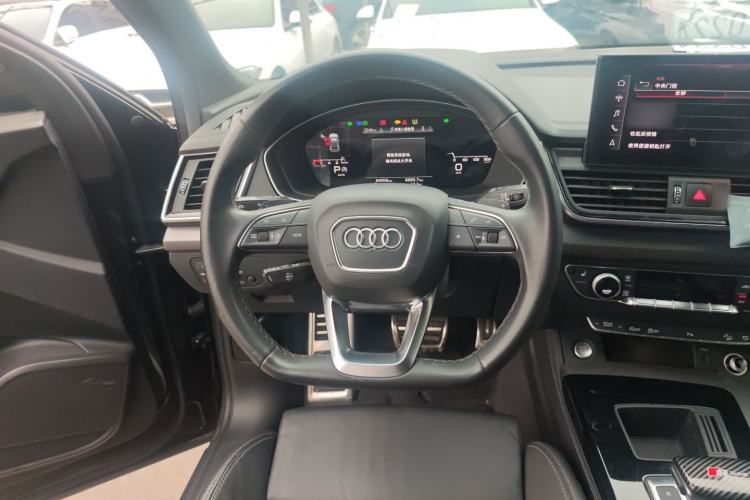 Used Audi Q5L 2022 Updated 40T Luxury Dynamic Edition Steering Wheel