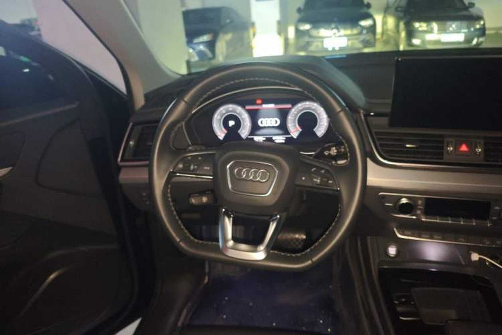 Used Audi Q5L 2022 40T Fashionable and Dynamic Model Steering Wheel