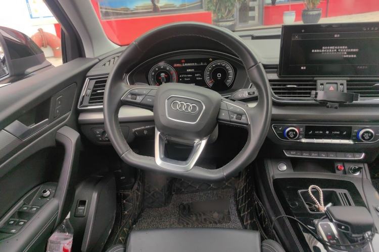 Used Audi Q5L 2022 40T Luxury Dynamic Model Steering Wheel