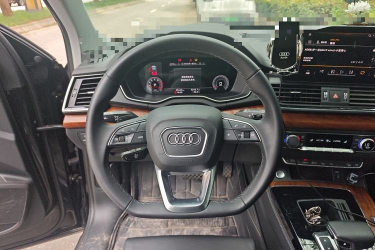 Used Audi Q5L 2022 Updated 40T Luxury Dynamic Edition Steering Wheel