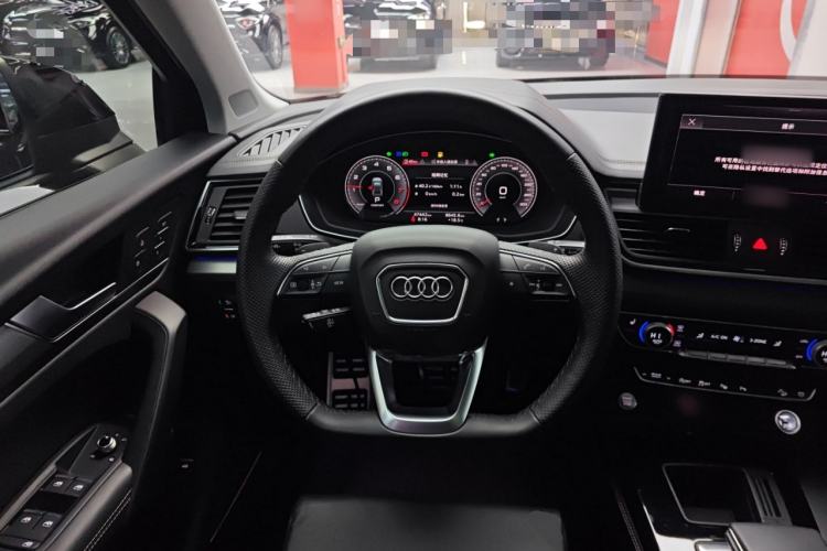 Used Audi Q5L 2022 Updated 45T Luxury Dynamic Version Steering Wheel
