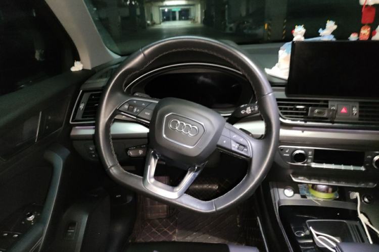 Used Audi Q5L 2022 Updated 40T Luxury Dynamic Edition Steering Wheel