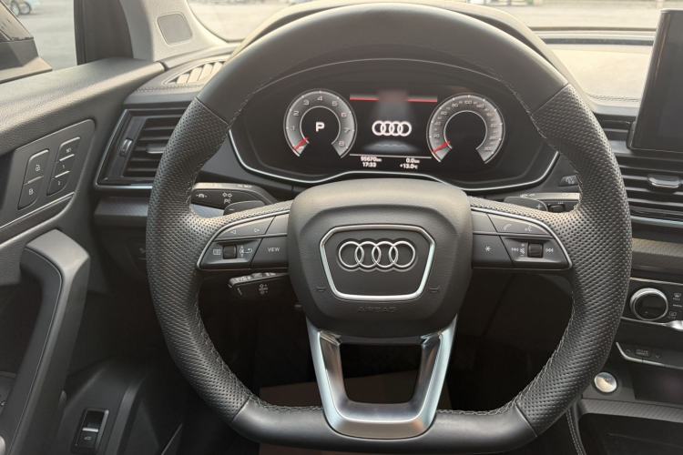 Used Audi Q5L 2022 45T Luxury Dynamic Model Steering Wheel