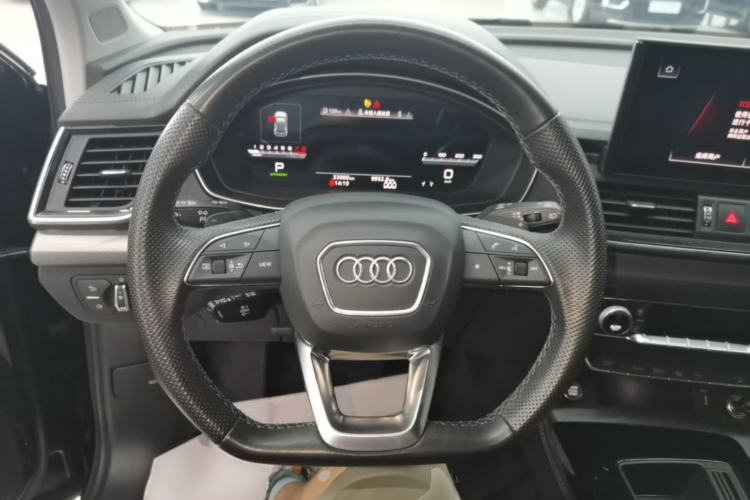 Used Audi Q5L 2022 Updated 45T Luxury Dynamic Version Steering Wheel