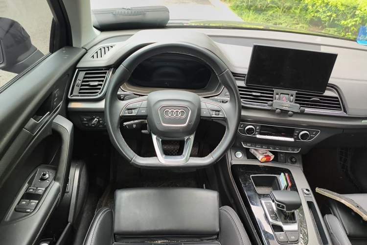 Used Audi Q5L 2022 Updated 40T Luxury Dynamic Edition Steering Wheel