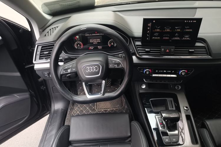 Used Audi Q5L 2022 Updated 40T Luxury Dynamic Edition Steering Wheel