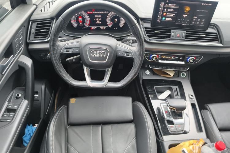 Used Audi Q5L 2022 45T Luxury Dynamic Model Steering Wheel