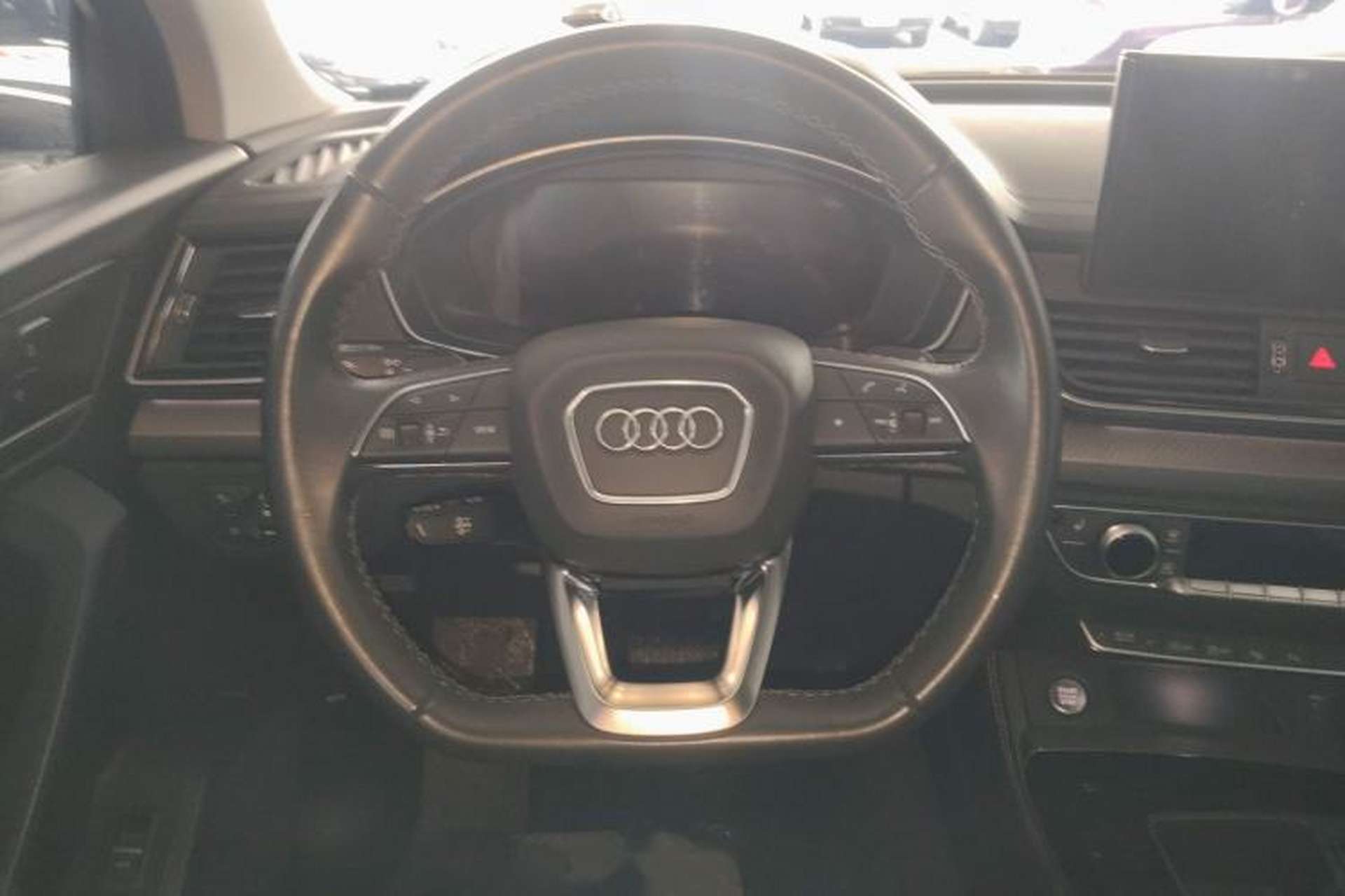 Used Audi Q5L 2022 Updated 40T Luxury Dynamic Edition Steering Wheel