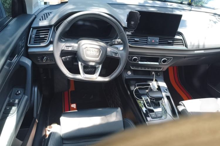 Used Audi Q5L 2022 45T Luxury Dynamic Model Steering Wheel
