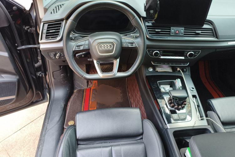 Used Audi Q5L 2022 45T Luxury Dynamic Model Steering Wheel