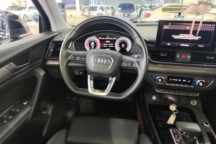 Used Audi Q5L 2022 Updated 40T Luxury Dynamic Edition Steering Wheel