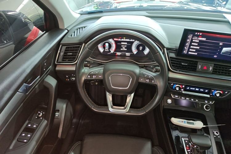 Used Audi Q5L 2022 Updated 40T Luxury Dynamic Edition Steering Wheel