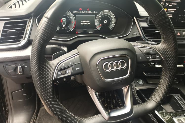 Used Audi Q5L 2022 45T Luxury Dynamic Model Steering Wheel