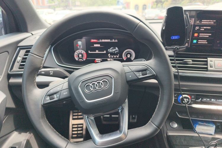 Used Audi Q5L 2022 Updated 40T Luxury Dynamic Edition Steering Wheel