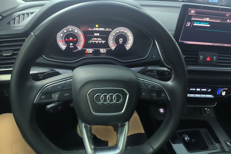 Used Audi Q5L 2022 Updated 40T Luxury Dynamic Edition Steering Wheel