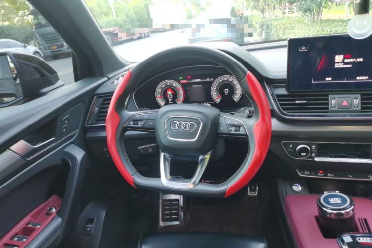 Used Audi Q5L 2022 40T Luxury Dynamic Model Steering Wheel