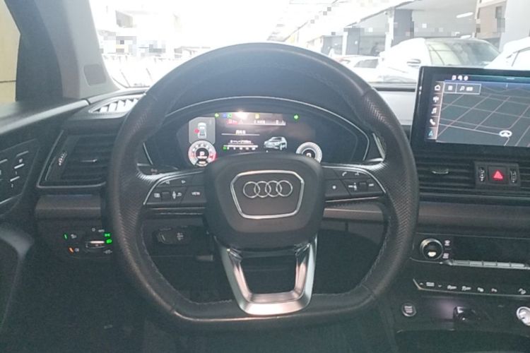 Used Audi Q5L 2022 45T Luxury Dynamic Model Steering Wheel