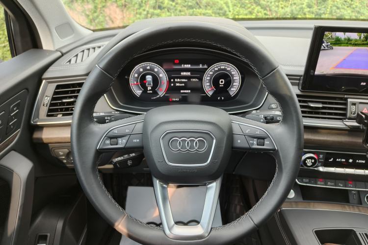 Used Audi Q5L 2022 45T Luxury Elegant Model Steering Wheel