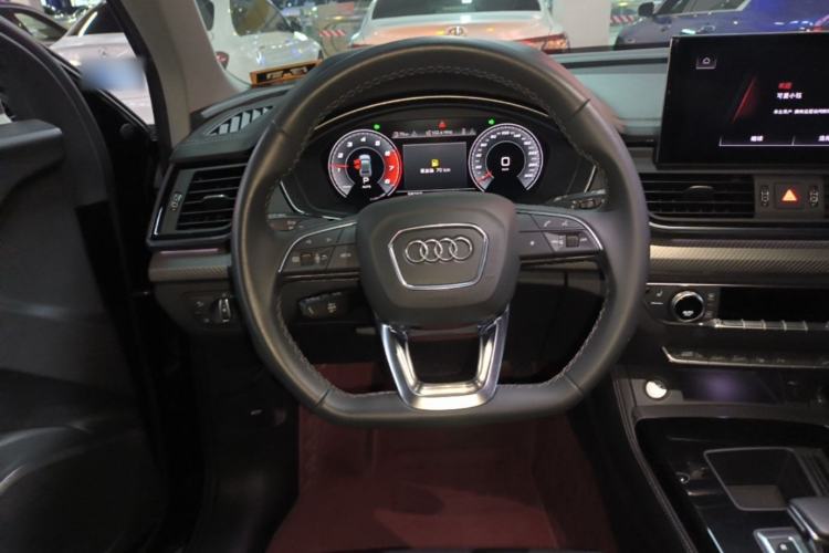 Used Audi Q5L 2022 40T Luxury Dynamic Model Steering Wheel