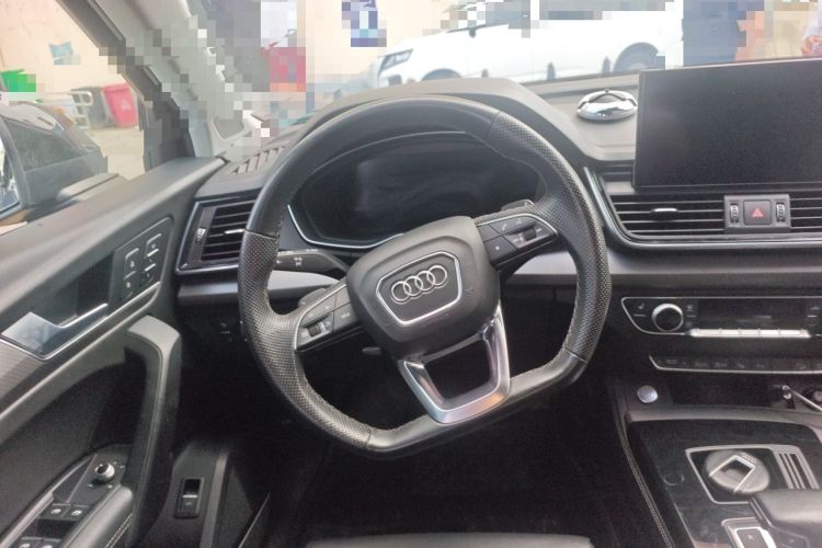 Used Audi Q5L 2022 45T Luxury Dynamic Model Steering Wheel