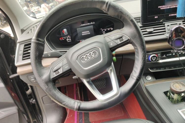 Used Audi Q5L 2022 40T Luxury Elegant Model Steering Wheel