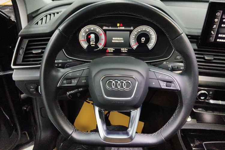 Used Audi Q5L 2022 40T Fashionable and Dynamic Model Steering Wheel