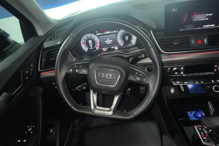 Used Audi Q5L 2022 Updated 45T Luxury Dynamic Version Steering Wheel