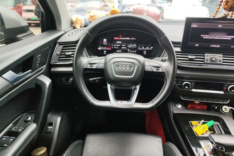 Used Audi Q5L 2022 Updated 40T Luxury Dynamic Edition Steering Wheel