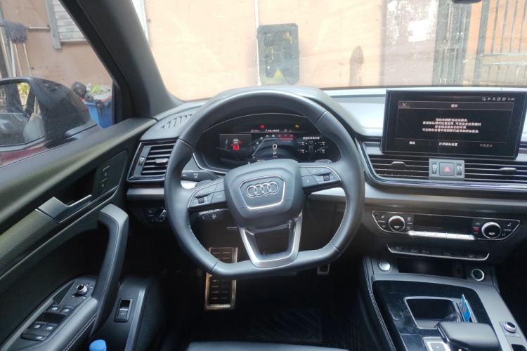 Used Audi Q5L 2022 Updated 40T Luxury Dynamic Edition Steering Wheel