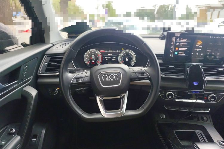 Used Audi Q5L 2022 40T Luxury Dynamic Model Steering Wheel