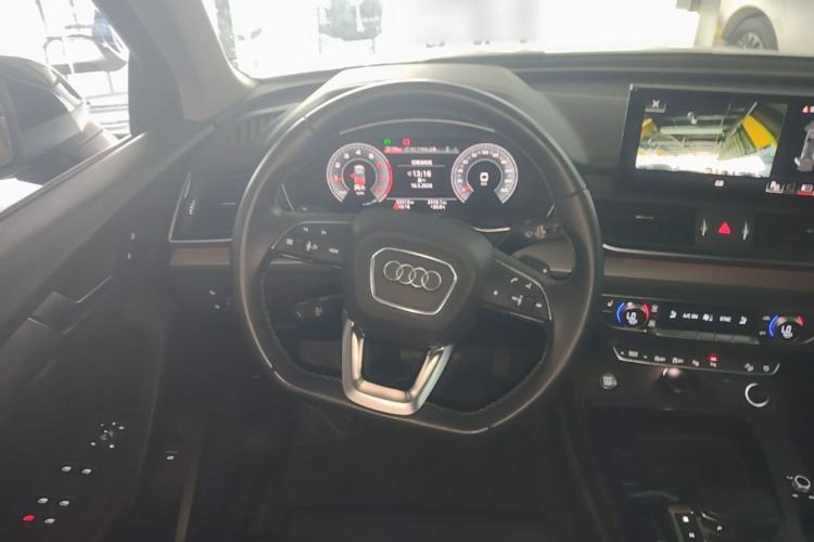 Used Audi Q5L 2022 Updated 40T Luxury Dynamic Edition Steering Wheel