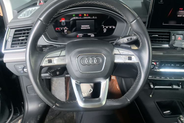 Used Audi Q5L 2022 40T Luxury Dynamic Model Steering Wheel