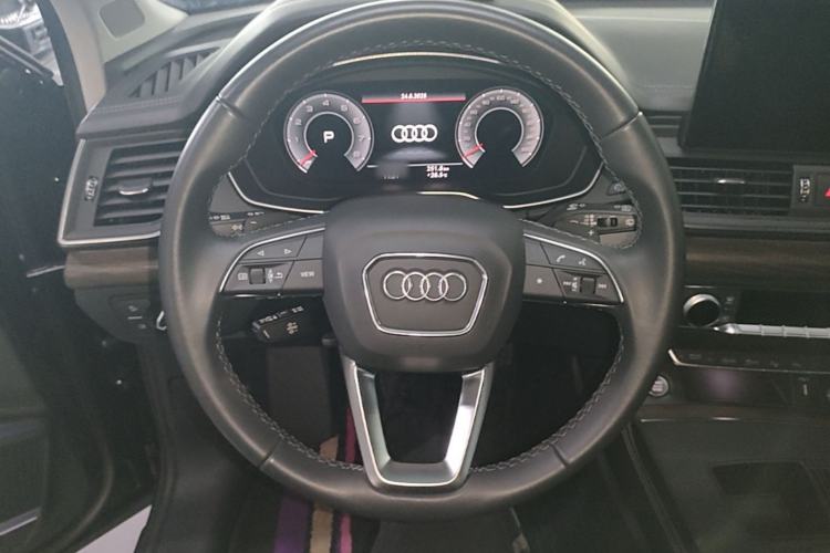 Used Audi Q5L 2022 Updated Version 45T Luxury Prestige Edition Steering Wheel