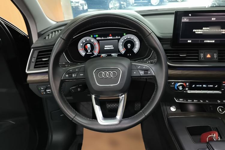 Used Audi Q5L 2022 Updated Version 40T Luxury Elegant Edition Steering Wheel
