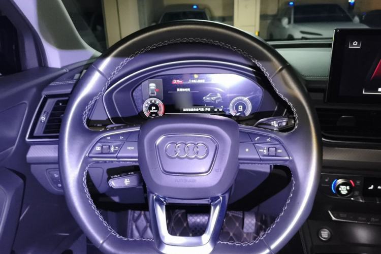 Used Audi Q5L 2022 40T Luxury Dynamic Model Steering Wheel